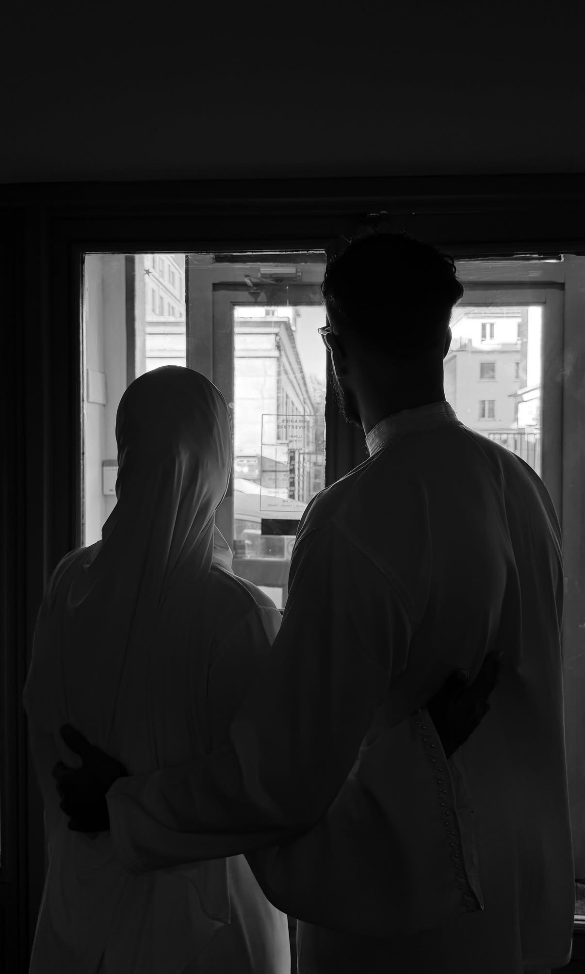Couple en extérieur
